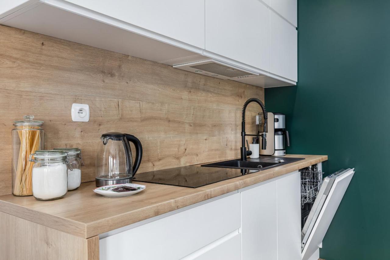 Apartamenty Wyspa Solna By Noclegi Renters Kołobrzeg Kültér fotó